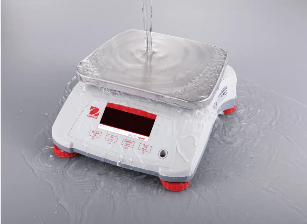 Valor_4000PW_Wet_Left.webp