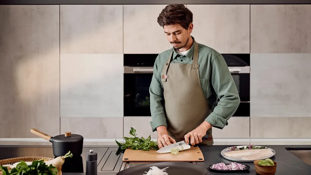 WebP-CUT_B2M_Precision_5-2063-20_LS_1_1920x1080px.webp